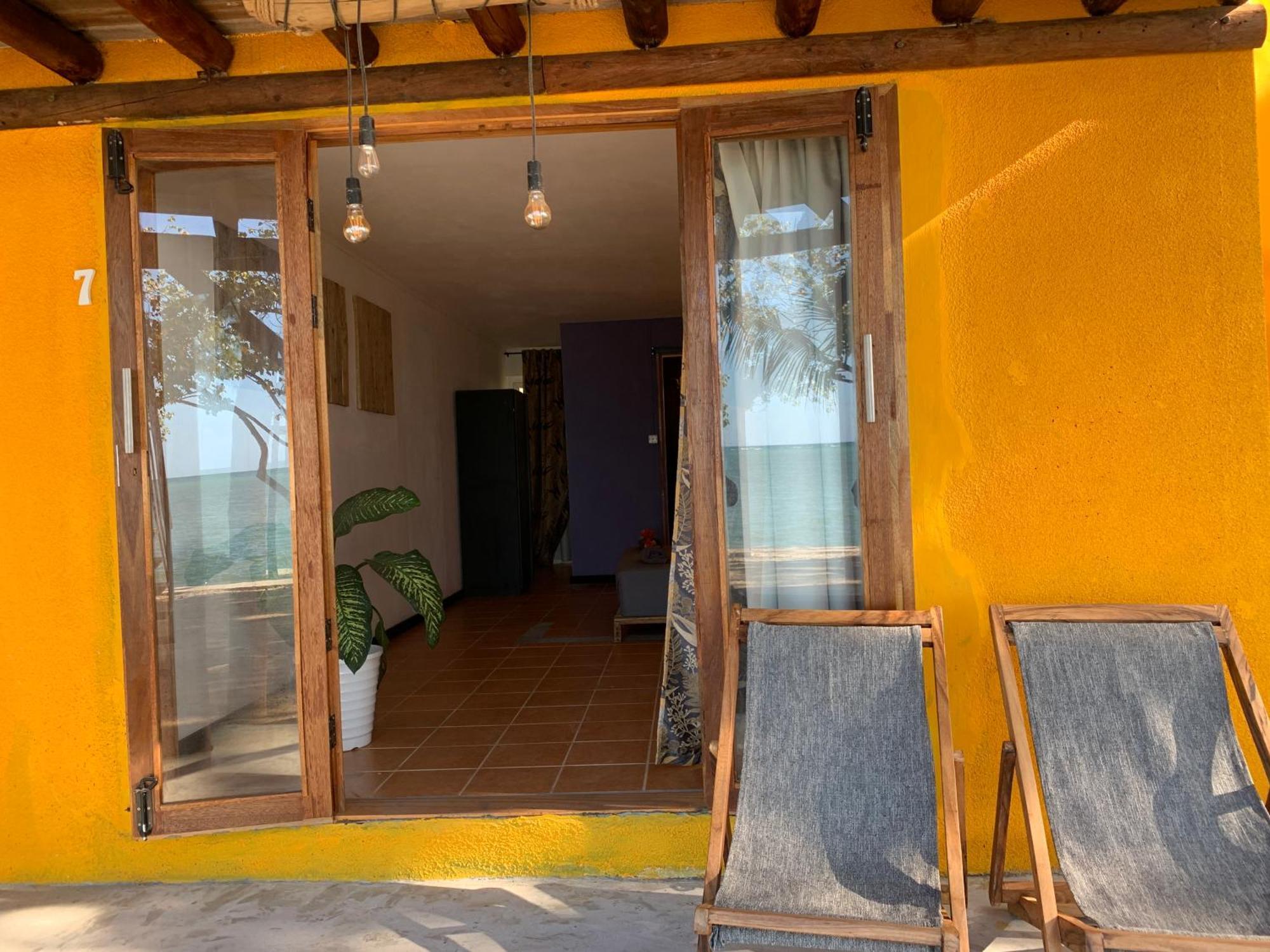 Bon Vivant Front De Mer - Ile Rodrigues Port Mathurin Exterior foto